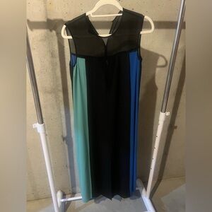 BCBGMaxAzria Green V-Neck Sleeveless Maxi Sundress